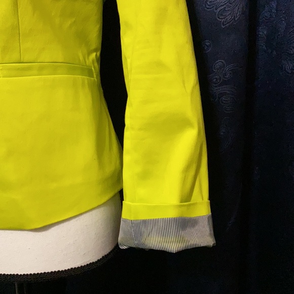 Lime Yellow Jacket! - Picture 6 of 7
